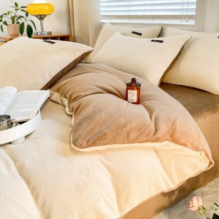 91家纺网 家纺一手货源 找家纺 首尔 2023新款无印风牛奶绒单品系列 杏仁拼咖