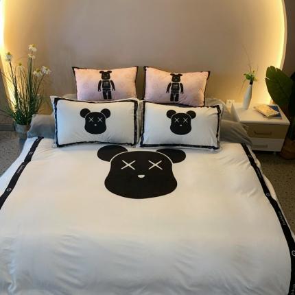 91家纺网 家纺一手货源 找家纺 （总）色鬼布艺 2023新款活性数码印花牛奶绒四件套-场景二