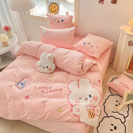 91家纺网 家纺一手货源 找家纺 绒梦里 230g牛奶绒贴布绣花四件套加厚绒四件套儿童卡通三件套保暖套件