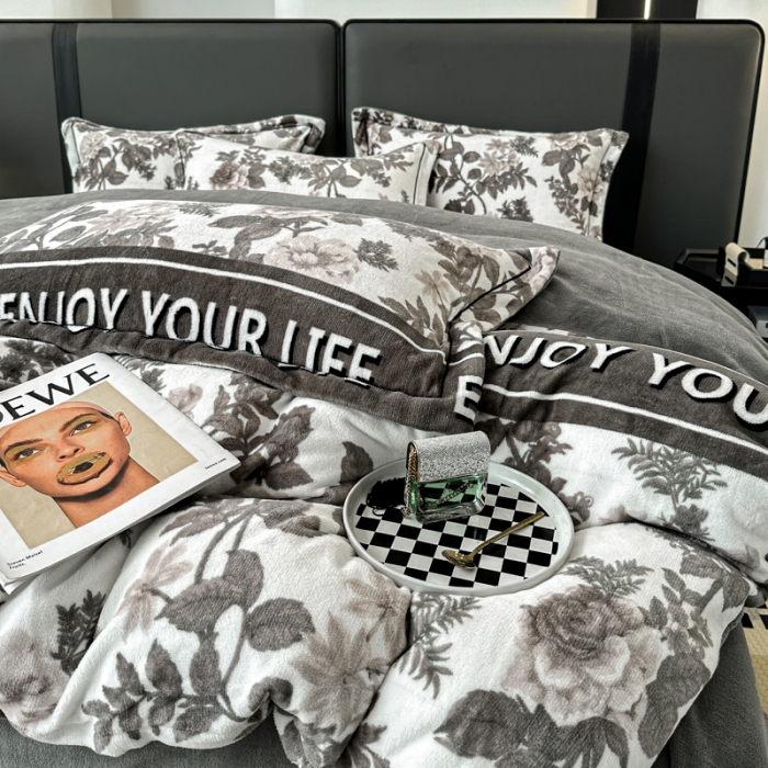 91家纺网 家纺一手货源 找家纺 耀达 2024新款轻奢加厚牛奶绒四件套 晚风