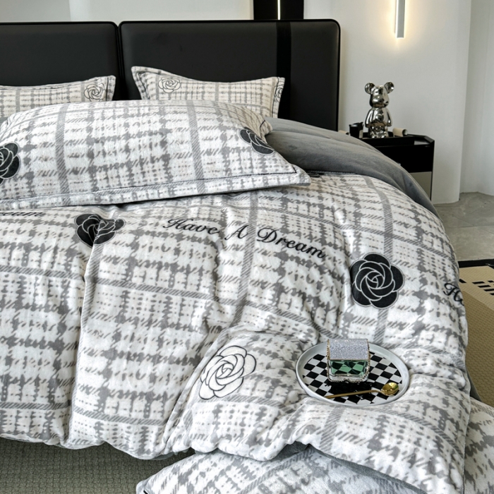 91家纺网 家纺一手货源 找家纺 耀达 2024新款轻奢加厚牛奶绒四件套 小香