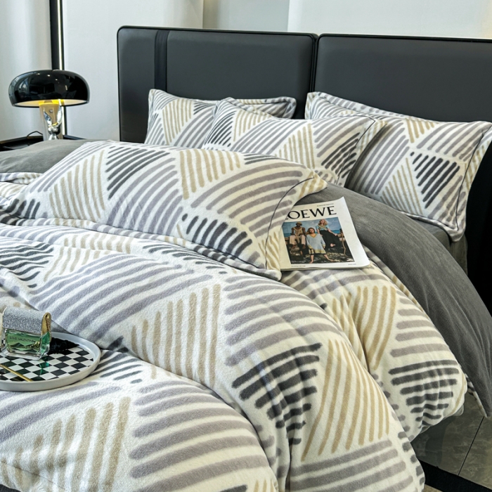 91家纺网 家纺一手货源 找家纺 耀达 2024新款轻奢加厚牛奶绒四件套 简约条纹