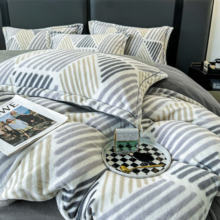 91家纺网 家纺一手货源 找家纺 耀达 2024新款轻奢加厚牛奶绒四件套 简约条纹