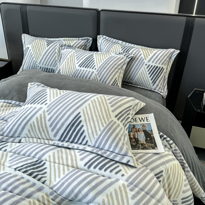 91家纺网 家纺一手货源 找家纺 耀达 2024新款轻奢加厚牛奶绒四件套 简约条纹