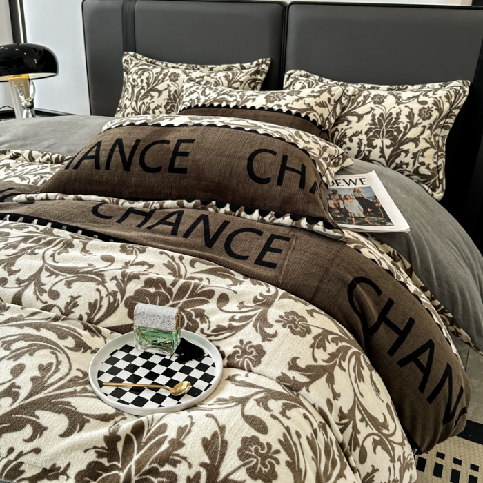 91家纺网 家纺一手货源 找家纺 耀达 2024新款轻奢加厚牛奶绒四件套 绿野森林