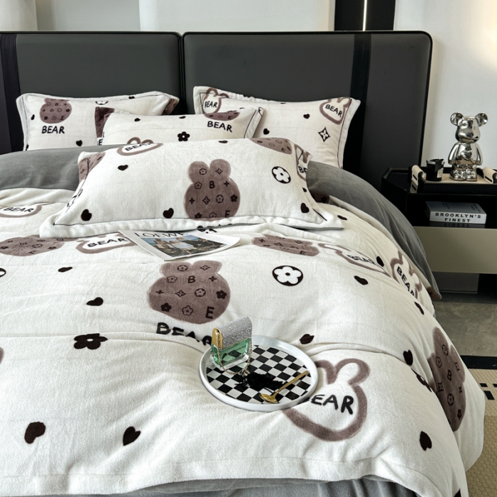 91家纺网 家纺一手货源 找家纺 耀达 2024新款轻奢加厚牛奶绒四件套 甜心兔