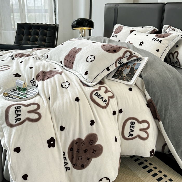 91家纺网 家纺一手货源 找家纺 耀达 2024新款轻奢加厚牛奶绒四件套 甜心兔