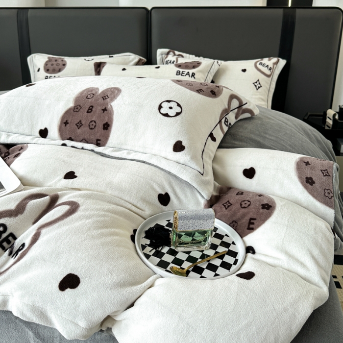 91家纺网 家纺一手货源 找家纺 耀达 2024新款轻奢加厚牛奶绒四件套 甜心兔