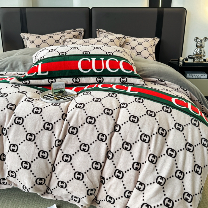 91家纺网 家纺一手货源 找家纺 耀达 2024新款轻奢加厚牛奶绒四件套 古奈