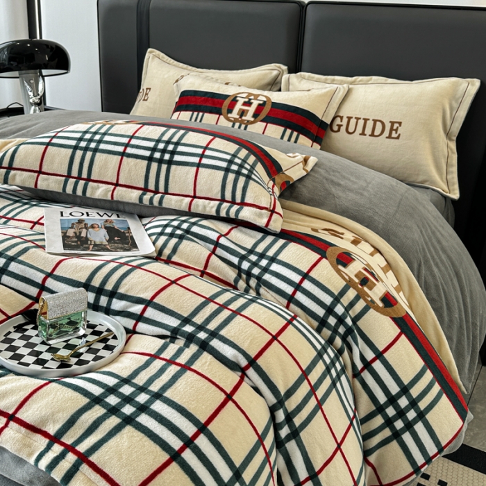 91家纺网 家纺一手货源 找家纺 耀达 2024新款轻奢加厚牛奶绒四件套 巴宝格