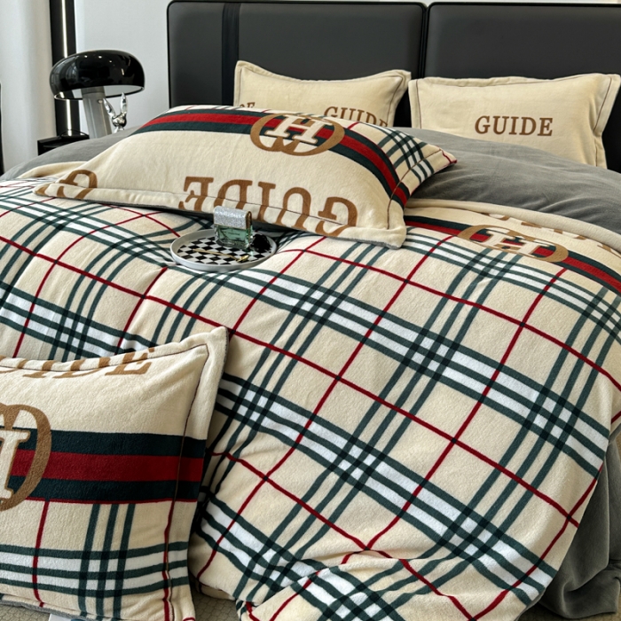 91家纺网 家纺一手货源 找家纺 耀达 2024新款轻奢加厚牛奶绒四件套 巴宝格