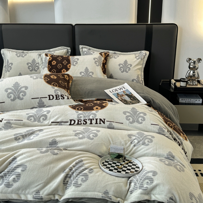 91家纺网 家纺一手货源 找家纺 耀达 2024新款轻奢加厚牛奶绒四件套 潮玩熊