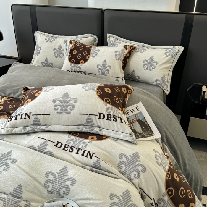 91家纺网 家纺一手货源 找家纺 耀达 2024新款轻奢加厚牛奶绒四件套 潮玩熊