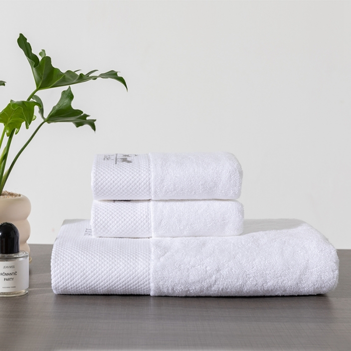 91家纺网 家纺一手货源 找家纺 全棉纯棉五星级酒店浴巾布草宾馆毛巾民宿铂金缎绣花面巾三件套马车