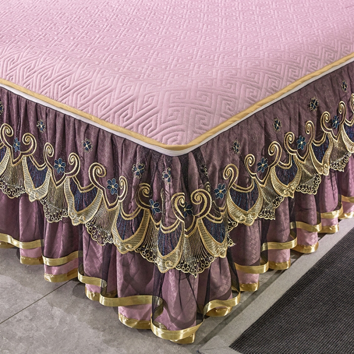 91家纺网 家纺一手货源 找家纺 罗艺轩 2024新款贡缎提花夹棉床裙三件套千鸟格系列 千鸟格-香妃粉