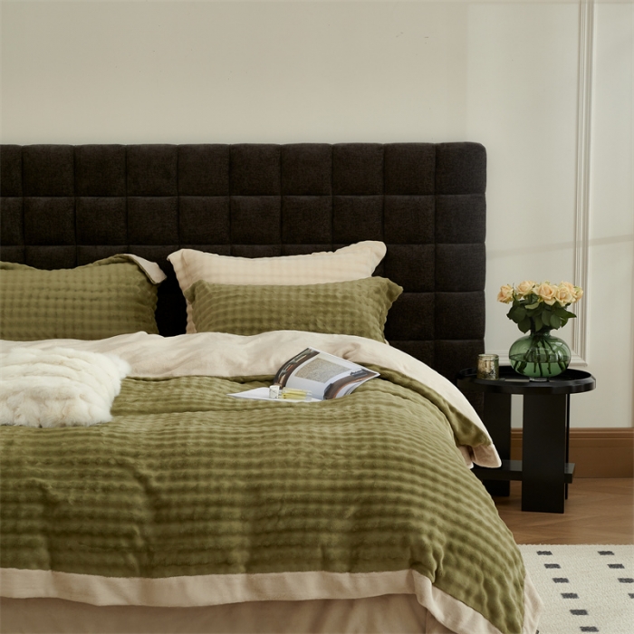 91家纺网 家纺一手货源 找家纺 新月家纺 2024新款保暖简约牛奶绒托斯塞纳四件套 托斯塞纳+玛雅绿