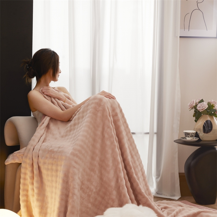 91家纺网 家纺一手货源 找家纺 新月家纺 2024新款保暖简约牛奶绒托斯塞纳四件套 托斯塞纳+蜜桃粉