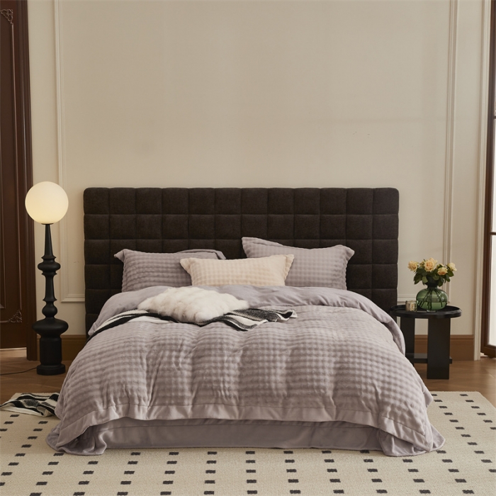 91家纺网 家纺一手货源 找家纺 新月家纺 2024新款保暖简约牛奶绒托斯塞纳四件套 托斯塞纳+绅士灰