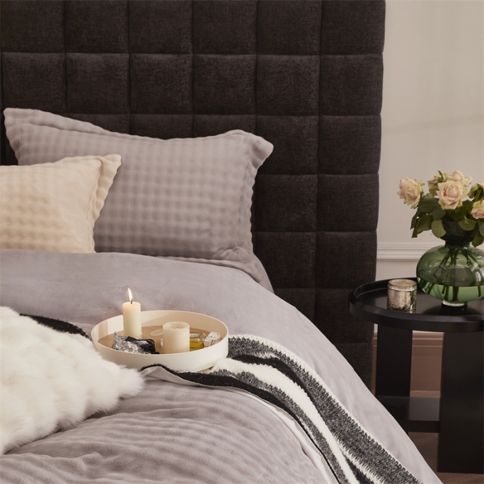 91家纺网 家纺一手货源 找家纺 新月家纺 2024新款保暖简约牛奶绒托斯塞纳四件套 托斯塞纳+绅士灰