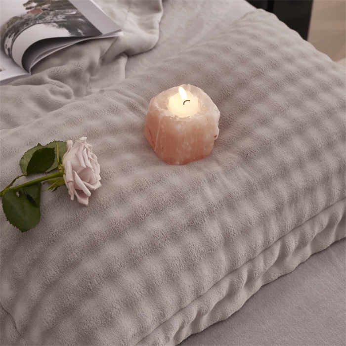 91家纺网 家纺一手货源 找家纺 新月家纺 2024新款保暖简约牛奶绒托斯塞纳四件套 托斯塞纳+绅士灰