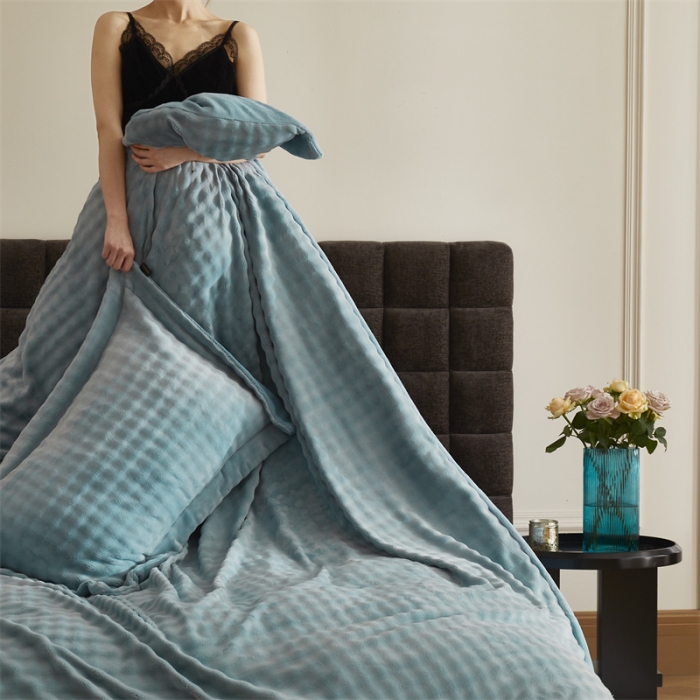 91家纺网 家纺一手货源 找家纺 新月家纺 2024新款保暖简约牛奶绒托斯塞纳四件套 托斯塞纳+绅士蓝