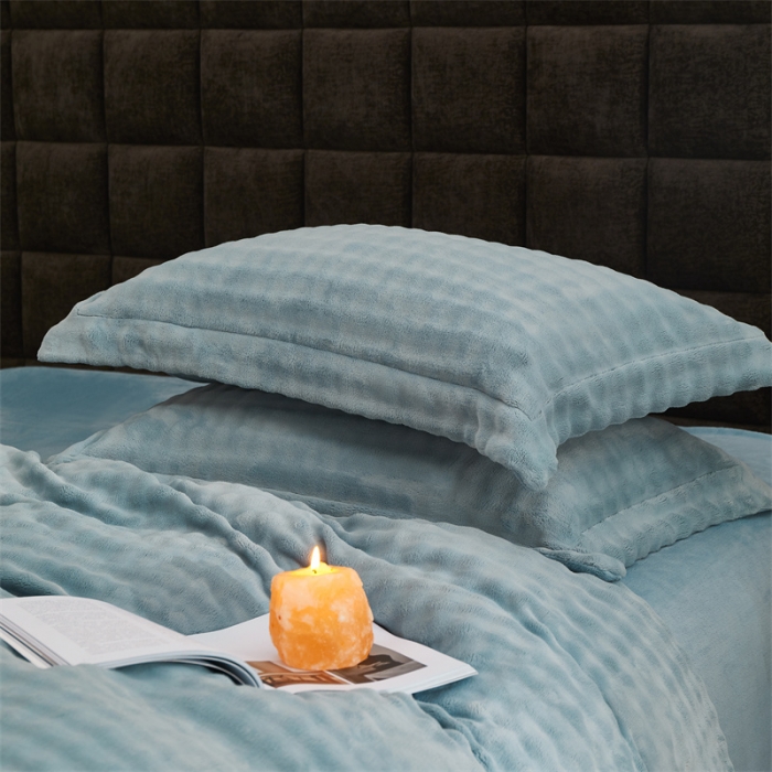 91家纺网 家纺一手货源 找家纺 新月家纺 2024新款保暖简约牛奶绒托斯塞纳四件套 托斯塞纳+绅士蓝