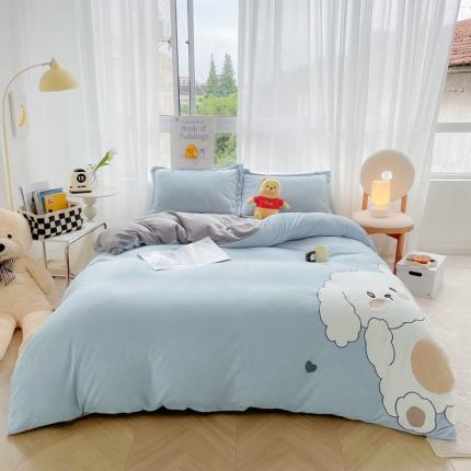 91家纺网 家纺一手货源 找家纺 推推 2025新款毛巾绣贴布绣牛奶绒四件套 俏耳狗-雾蓝+炭灰