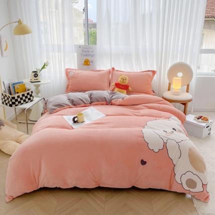 91家纺网 家纺一手货源 找家纺 推推 2025新款毛巾绣贴布绣牛奶绒四件套 俏耳狗-玉色+炭灰