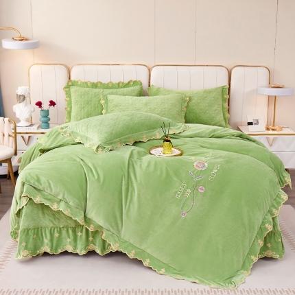 卡迪亚 2023新款婴儿绒床盖款刺绣四件套床裙系列 橄榄绿