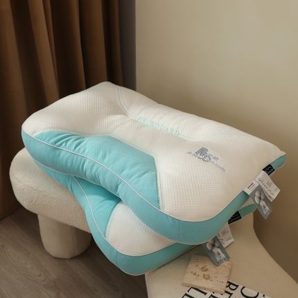 91家纺网 家纺一手货源 找家纺 （总）2023新款 针织牵引护颈枕头 定型成人低平保健枕芯
