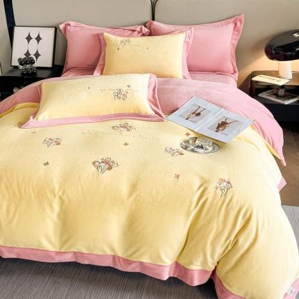 91家纺网 家纺一手货源 找家纺 2024牛奶绒刺绣四件套8.5斤加厚全工艺消光牛奶绒面料宝宝法兰水晶绒 甜梦-嫩黄+粉红
