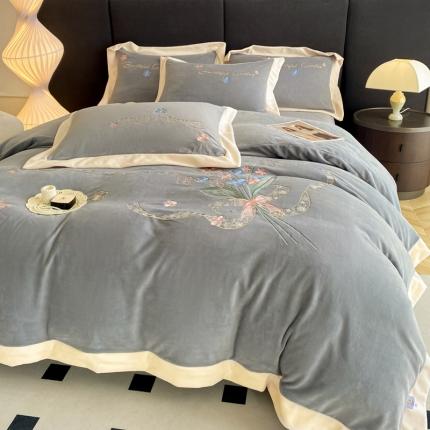 91家纺网 家纺一手货源 找家纺 总2024牛奶绒刺绣四件套8.5斤加厚全消光牛奶绒面料宝宝法兰水晶绒