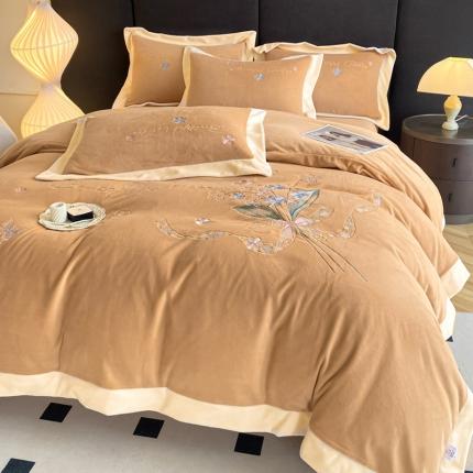 91家纺网 家纺一手货源 找家纺 总2024牛奶绒刺绣四件套8.5斤加厚全消光牛奶绒面料宝宝法兰水晶绒