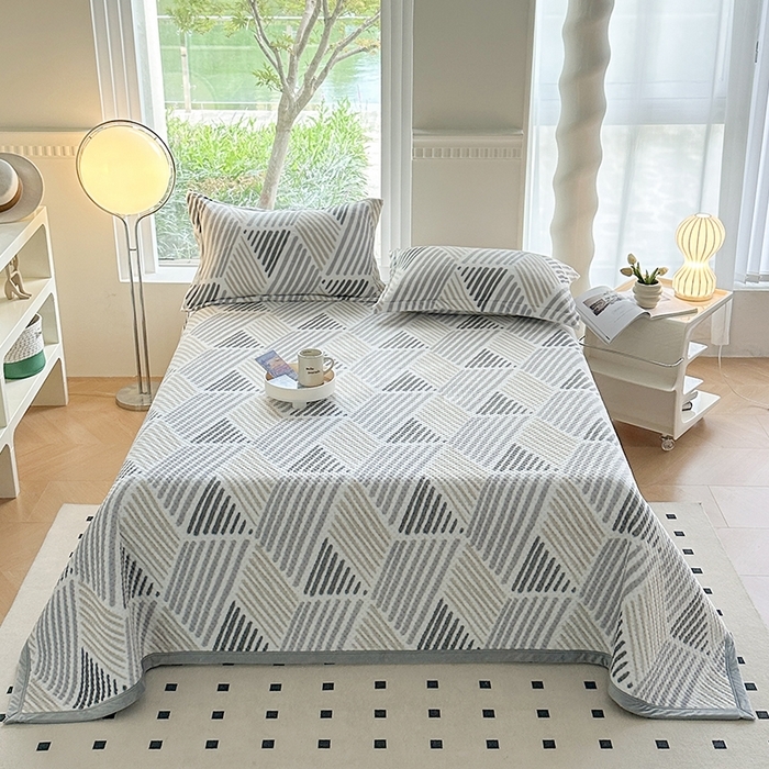 91家纺网 家纺一手货源 找家纺 （总）2024高克重牛奶绒夹棉单床盖单件保暖床盖三件套