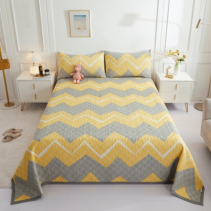 91家纺网 家纺一手货源 找家纺 总胜权40支A类全棉夹棉绗缝13372简约款印花多功能床盖夏被四季通用