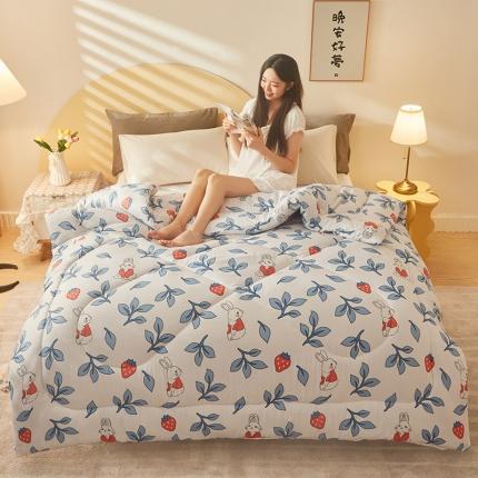 91家纺网 家纺一手货源 找家纺 艾兜坊 2023新款亲肤水洗棉大豆纤维被 被子被芯草莓小兔