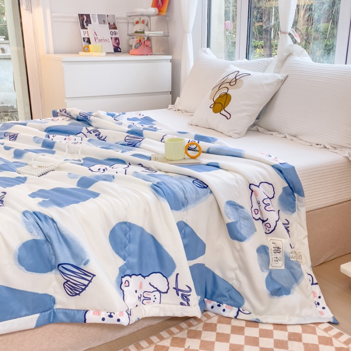 91家纺网 家纺一手货源 找家纺 艾兜坊2023新款水洗棉夏被爱心小熊