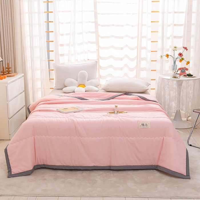 91家纺网 家纺一手货源 找家纺 艾兜坊2023新款水洗棉夏被玉色