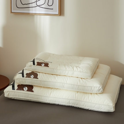 91家纺网 家纺一手货源 找家纺 （总）2025新款A类无荧光全棉A+熊儿童酒店低枕头枕芯