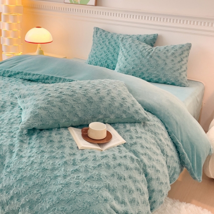 91家纺网 家纺一手货源 找家纺 （总）爱多多家居 2023款爆款獭兔毛绒四件套兔兔绒剪花牛奶绒四件套