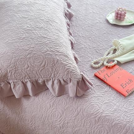 诗黛尔 2023秋冬新款全棉斜纹夹棉床盖花边款-玫瑰花语系列