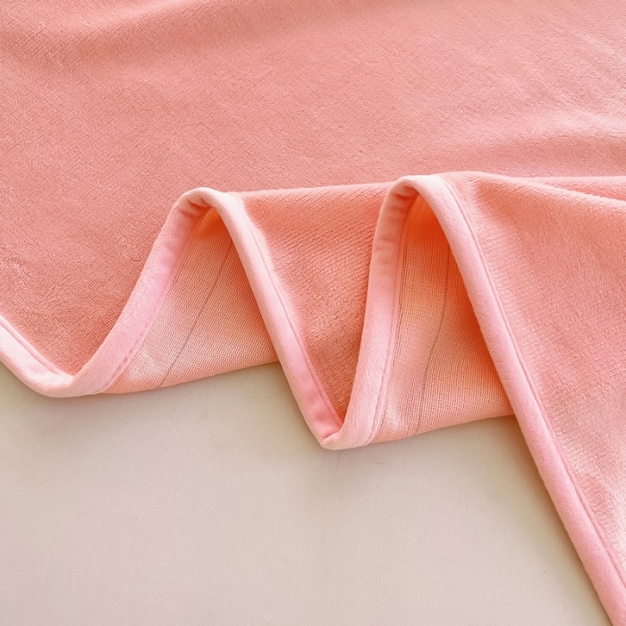 91家纺网 家纺一手货源 找家纺 琪琪阁 2023新款A棉B绒棉加绒牛奶绒四件套单被套 笑脸草莓