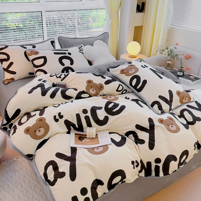 91家纺网 家纺一手货源 找家纺 琪琪阁 2023新款A棉B绒棉加绒牛奶绒四件套单被套 字母熊