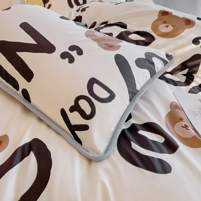 91家纺网 家纺一手货源 找家纺 琪琪阁 2023新款A棉B绒棉加绒牛奶绒四件套单被套 字母熊