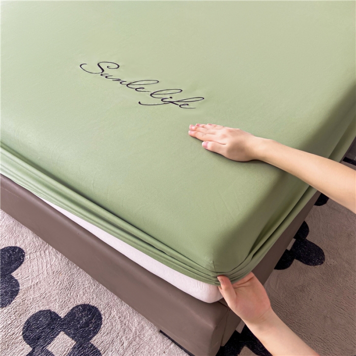 91家纺网 家纺一手货源 找家纺 古吉梦 2023新款A类抗菌防瞒磨毛刺绣S床笠系列 磨毛S床笠-果绿