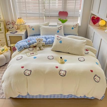 91家纺网 家纺一手货源 找家纺 (总)麦朵 2023毛巾绣牛奶绒四件套兔兔绒四件套法莱绒满版刺绣四件套