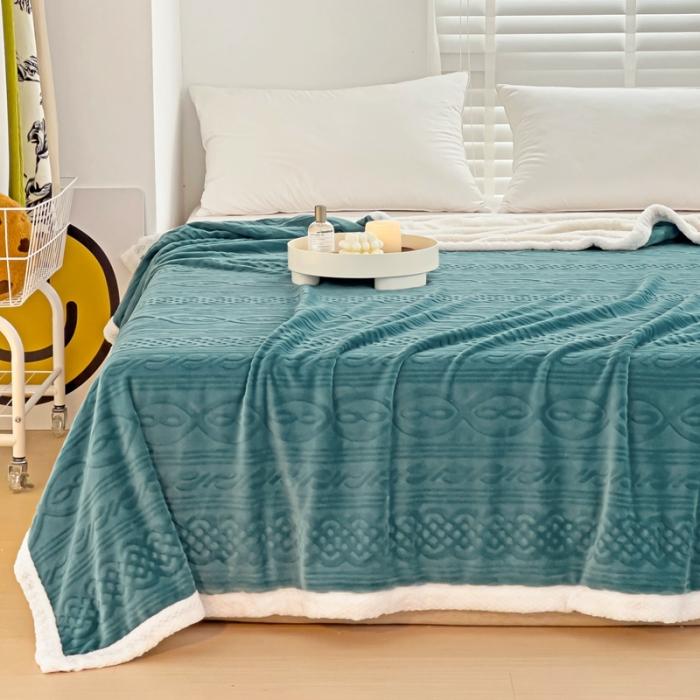 91家纺网 家纺一手货源 找家纺 法澳 2023新款220克牛奶绒雕花烂花毛毯休闲毯 爱莎-宾利蓝