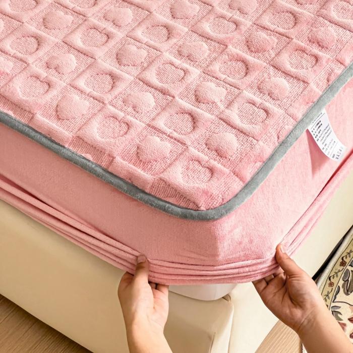 91家纺网 家纺一手货源 找家纺 法澳 2023新款230克塔芙绒被套+牛奶绒夹棉床笠款四件套 藕粉