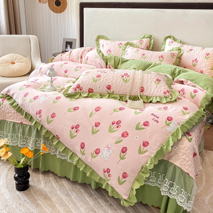 91家纺网 家纺一手货源 找家纺 漫布云2023新款秋冬纯棉全棉夹棉床盖韩版公主风花边床罩绗绣床裙四件套