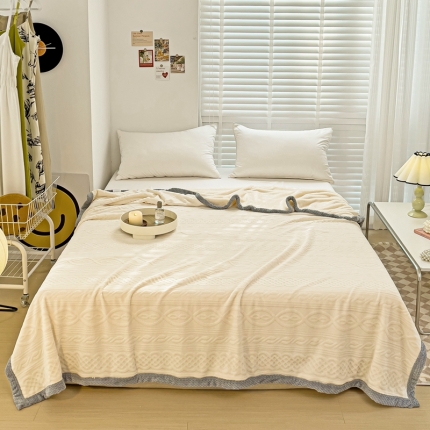 91家纺网 家纺一手货源 找家纺 法澳 2023新款220克牛奶绒雕花烂花毛毯休闲毯 爱莎-米白